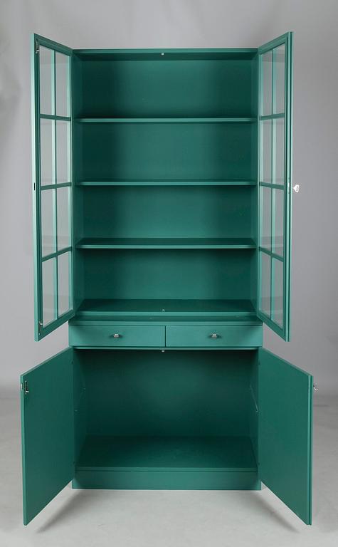 VITRINSKÅP, 1900-talets andra hälft.