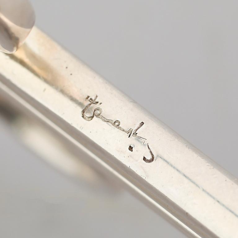 DRUVSAX, silver, Sigvard Bernadotte, Firma Georg Jensen, Köpenhamn, efter 1945, svenska importstämplar.