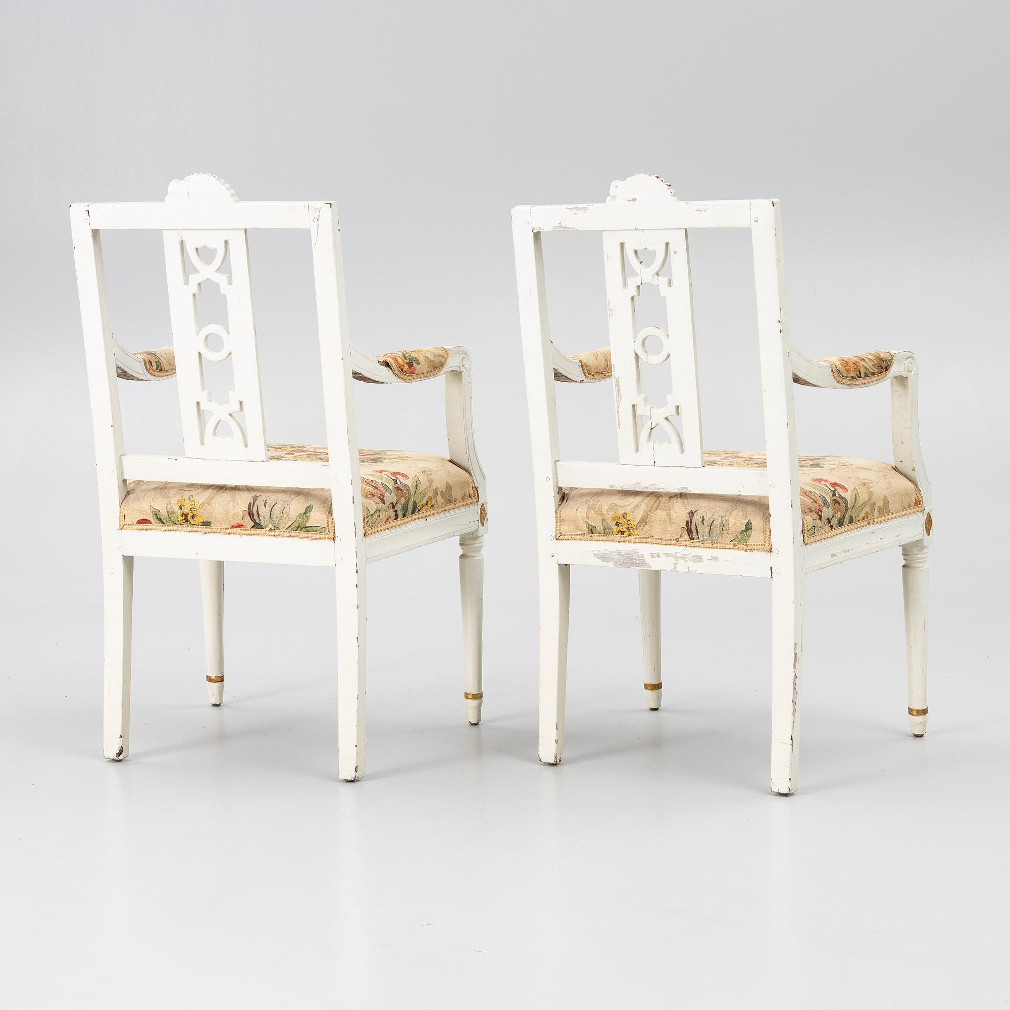 Karmstolar, ett par, Lindome, omkring år 1800, sengustavianska.