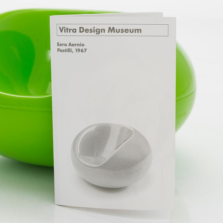 Eero Aarnio, miniatyyri, "Pastilli", Vitra Design Museum.