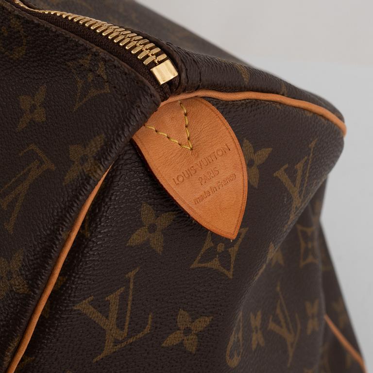 Louis Vuitton, weekendbag, "Keepall 45", 2011, samt necessär.