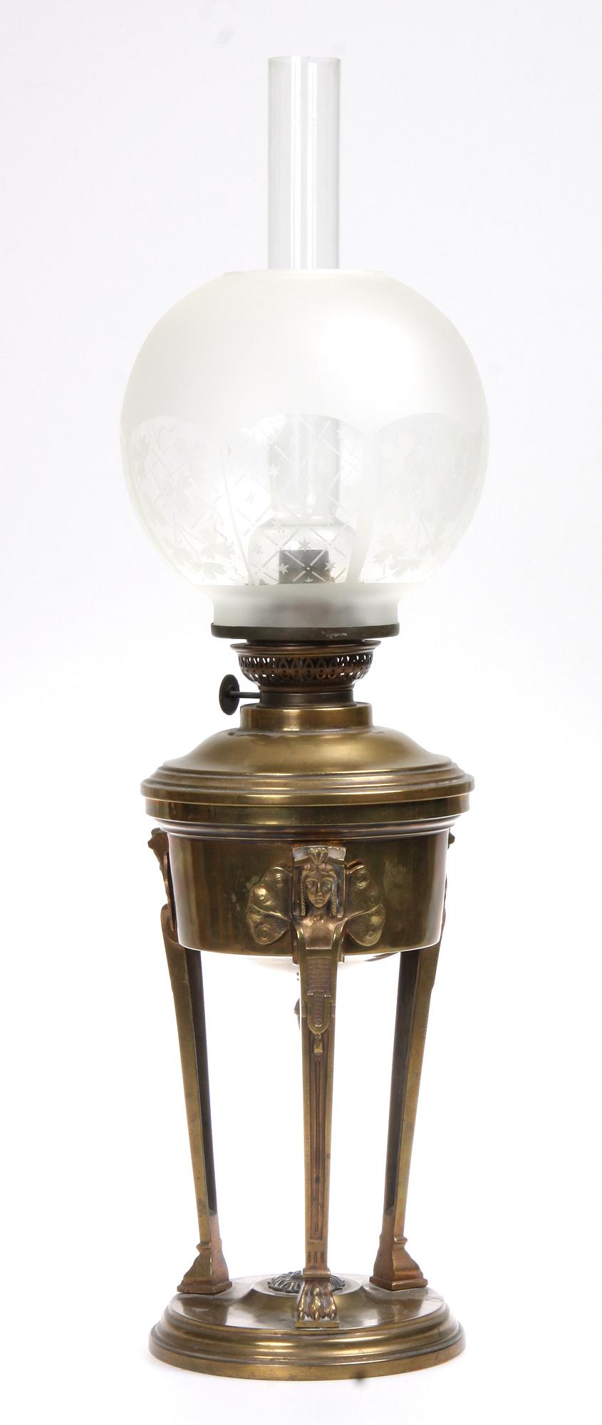 FOTOGENLAMPA, empirestil, 1900-talets första hälft.