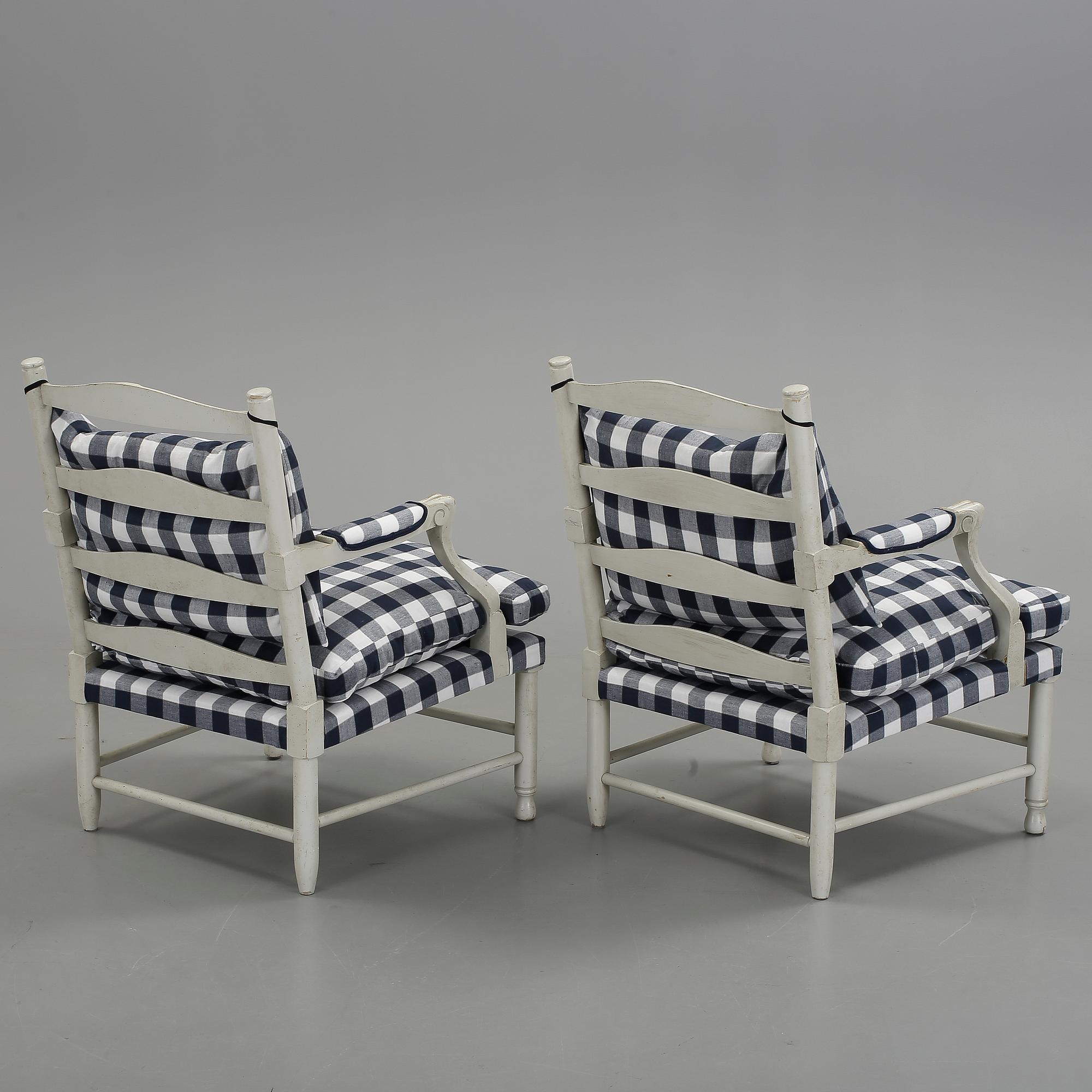 FÅTÖLJER, ett par, sk Gripsholmsmodell, 1900-tal.