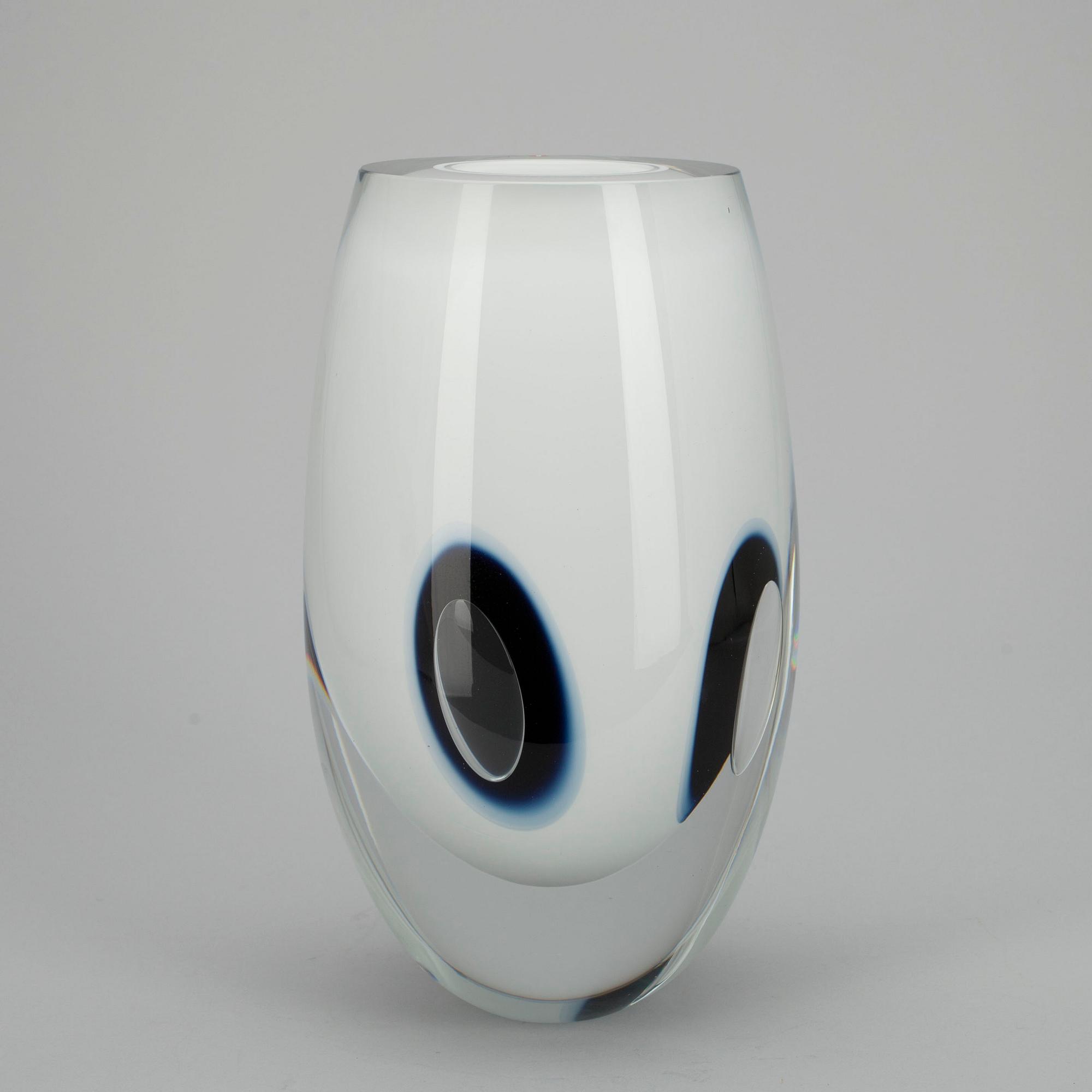 VAS, glas, Claritas, signerad Timo Sarpaneva Iittala 1985, C143.