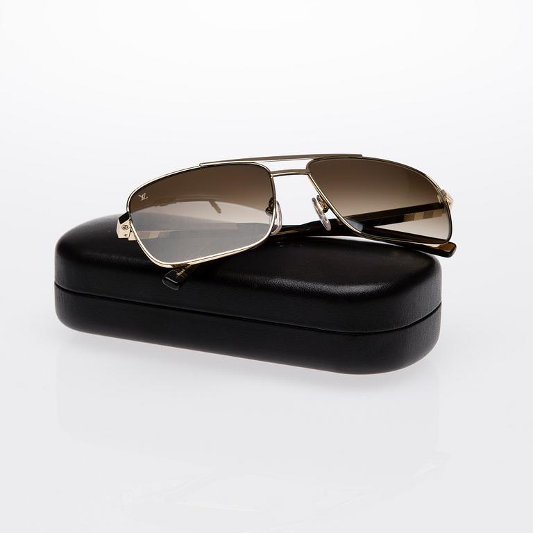 SOLGLASÖGON, "Attitude", Louis Vuitton.