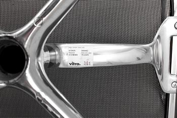 STOL, EA 107, Aluminium Group, Charles & Ray Eames, Vitra, 1900/2000-tal.