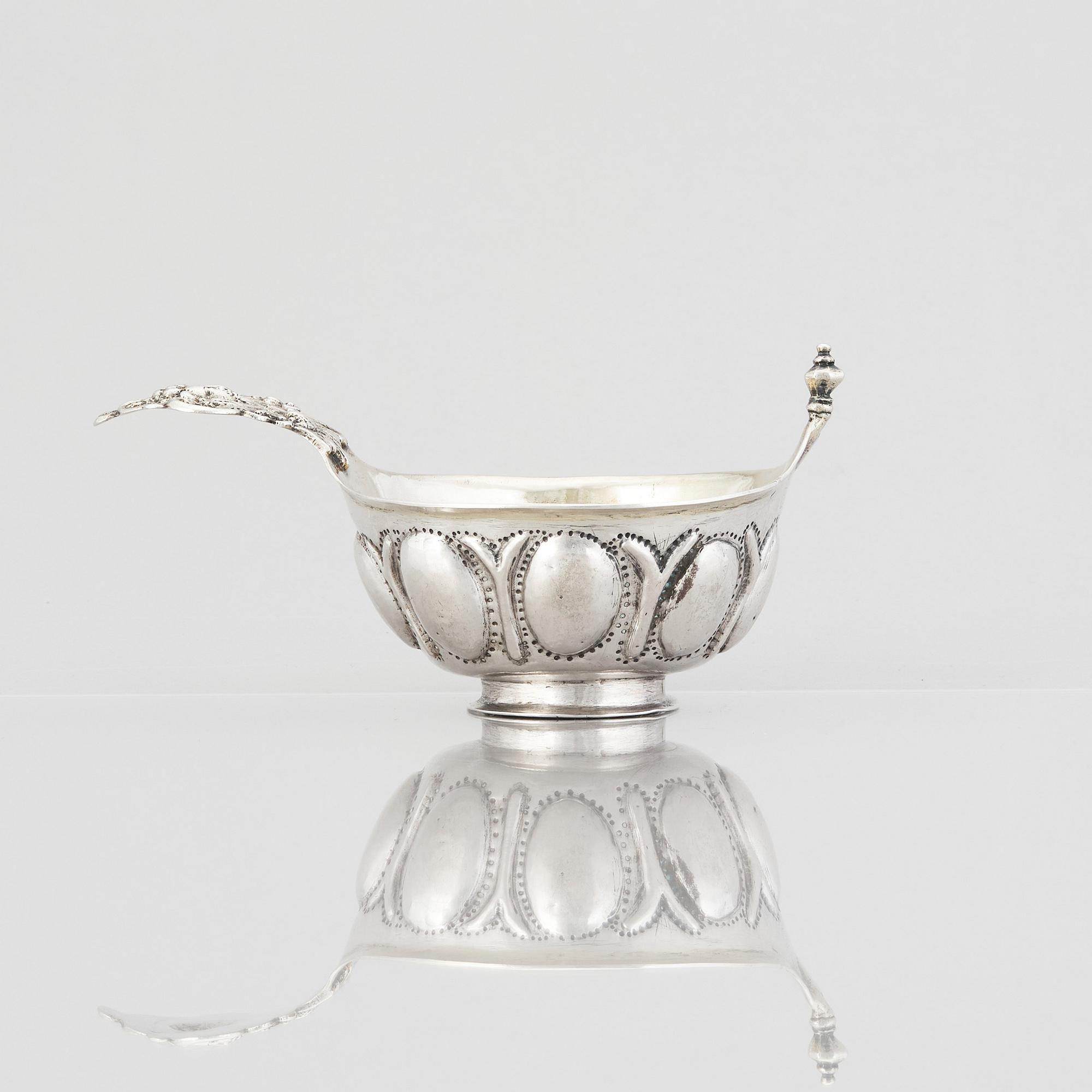 Kåsa, silver, möjligen Ferdinand Sehl d.ä. (1688-1731), Stockholm. Barock.