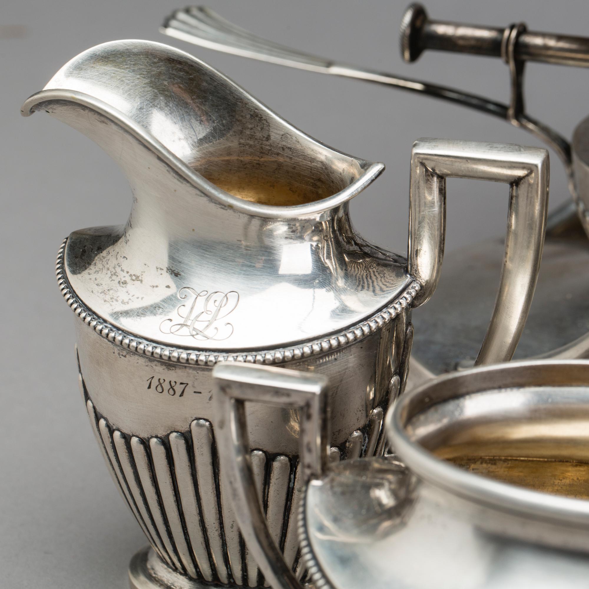 A Hessenberg 5 piece silver tea and coffee-set.