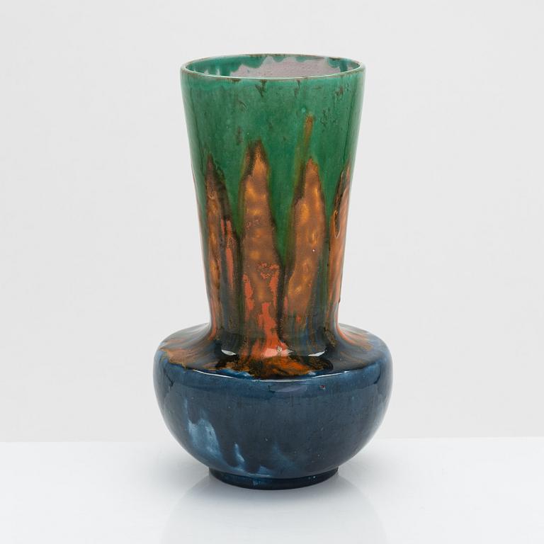 Wilhelm Andstén, maljakko, keramiikkaa, signeerattu Wilh. Andstén H:fors.