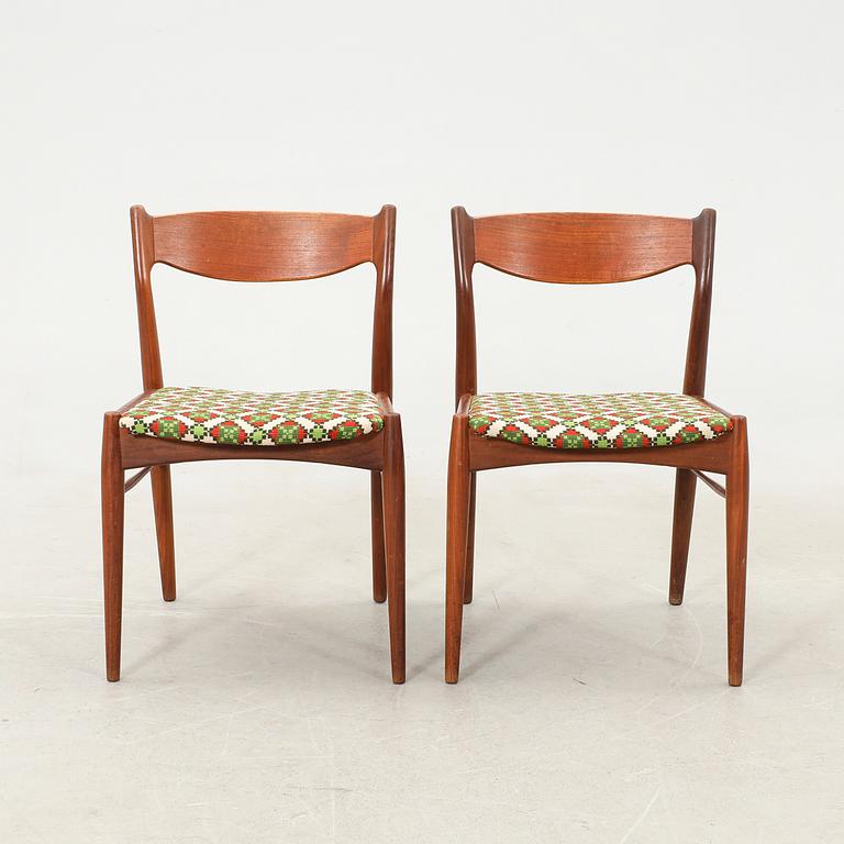 Chairs, a pair, mid-20th century, Denmark.