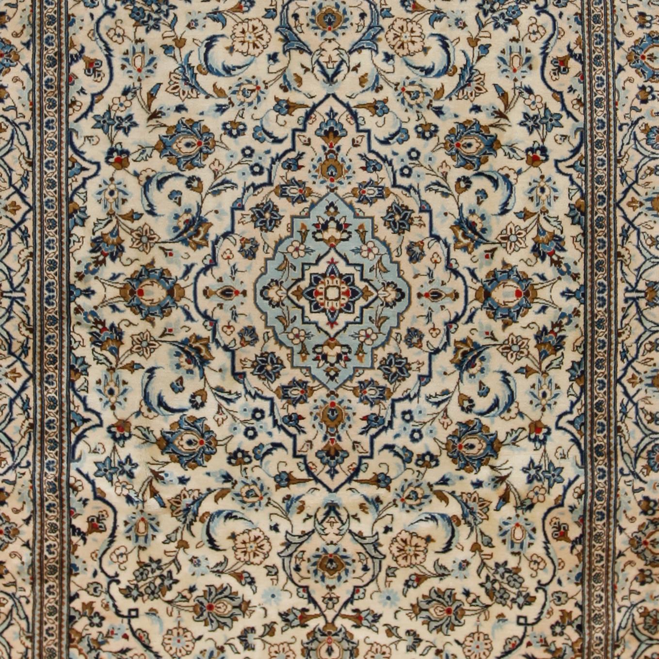 MATTA, Keshan, ca 306 x 198 cm.