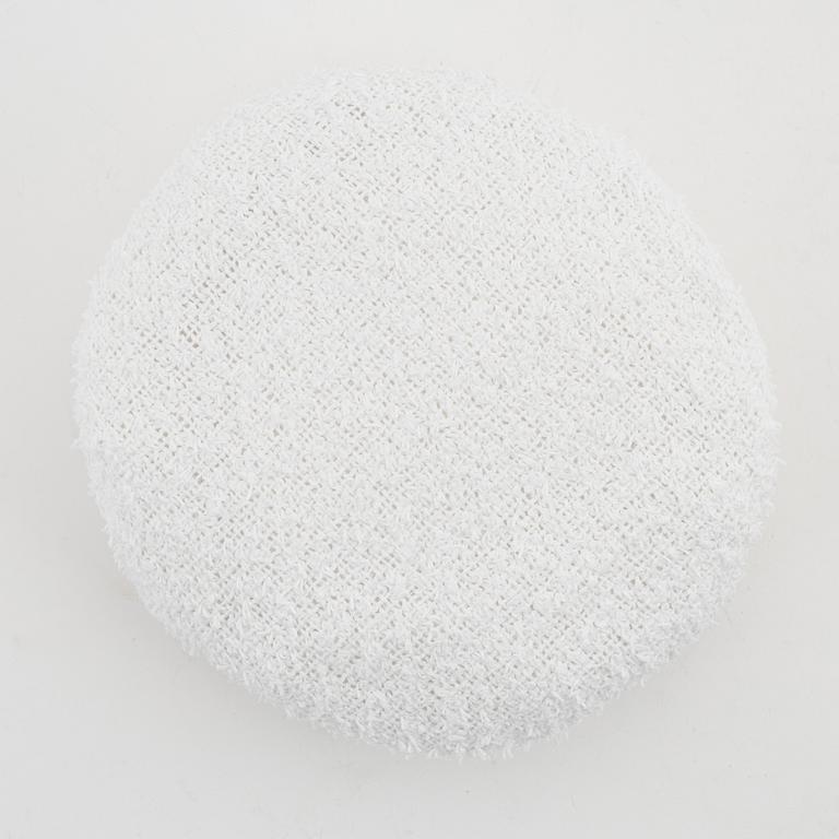 Chanel, a white cotton bouclé beret, size S.