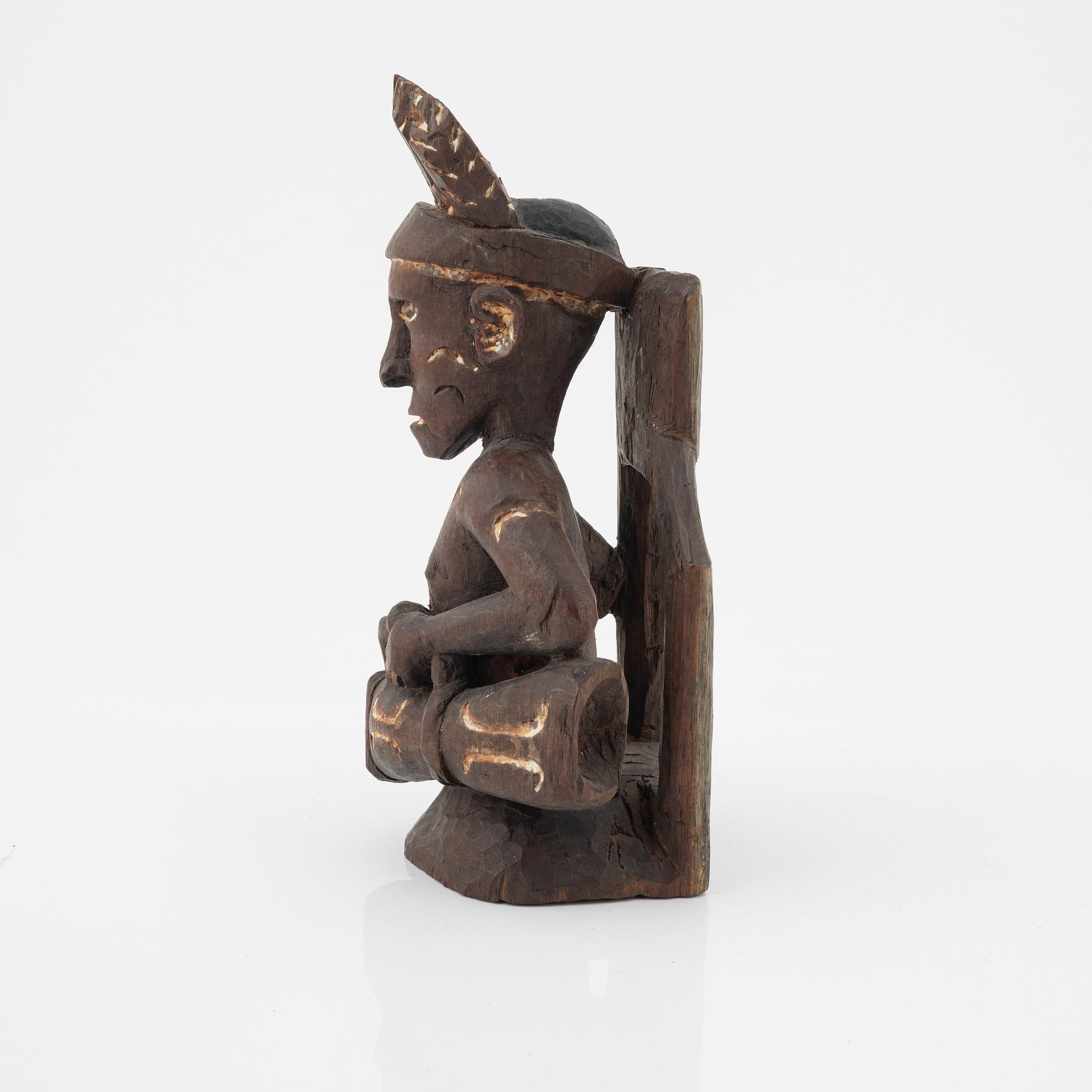 Skulpturer, två stycken, trä. Asmat, Indonesien, Jakarta, 1900-tal.