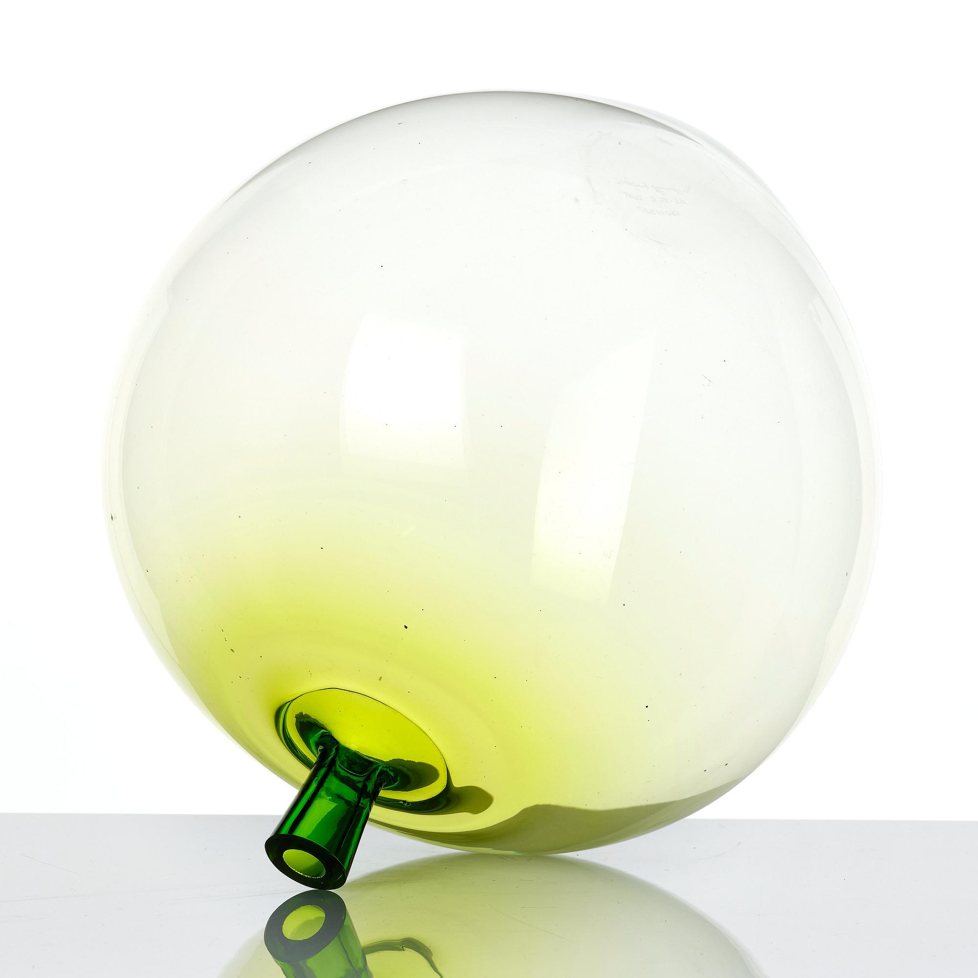 Ingeborg Lundin, vas "Äpplet", Orrefors, efter 1957, detta exemplar sannolikt 1980-90-tal.