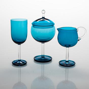 Nanny Still, An 8-piece 'Harlekiini' glassware set for Riihimäen Lasi. Designed in 1958.