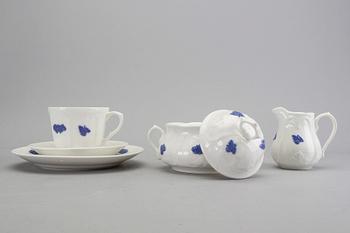 Servis 44 dlr "Blå Blom" Gustavsberg 1900-talets andra hälft porslin.