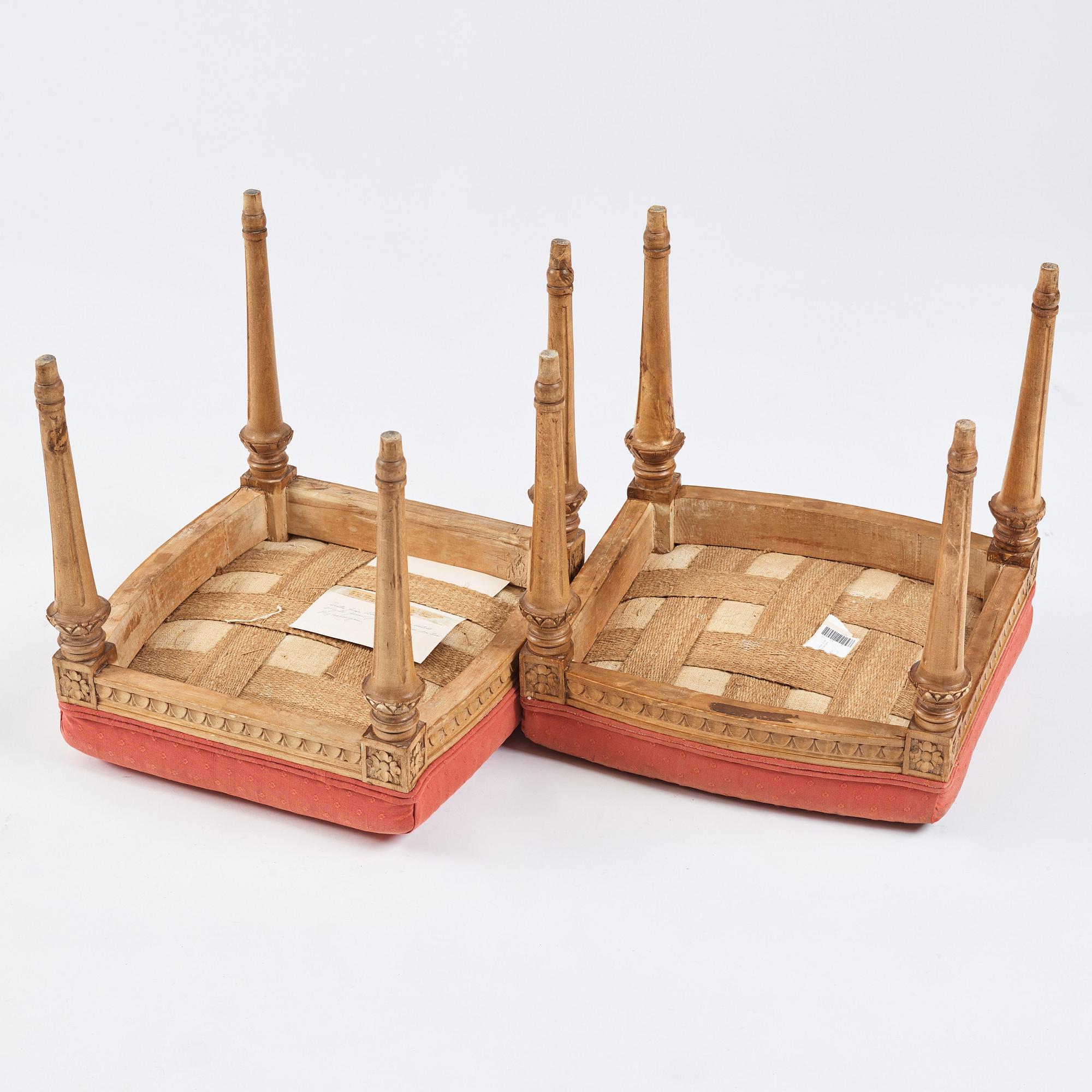 Taburetter, ett par, av Johan Erik Höglander (mästare i Stockholm 1777-1813), Gustavianska.