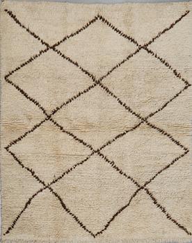 MATTA, Beni Ourain, 1900-talets senare del, ca 174x153 cm.