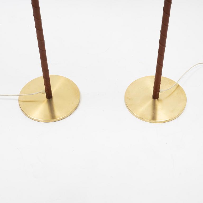 A pair of floor lamps, second half of the 20th Century.
