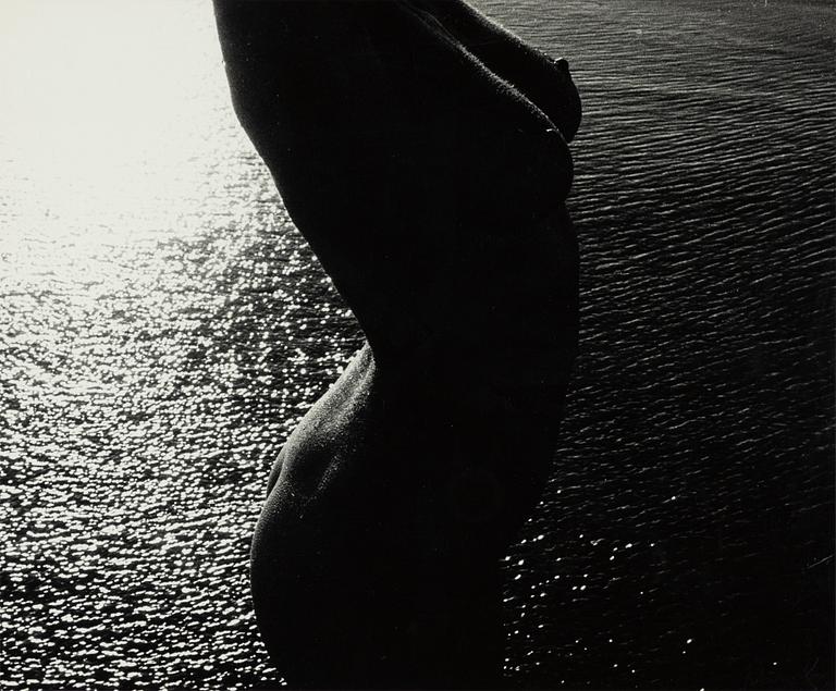 Lucien Clergue, "Nu de la mer".