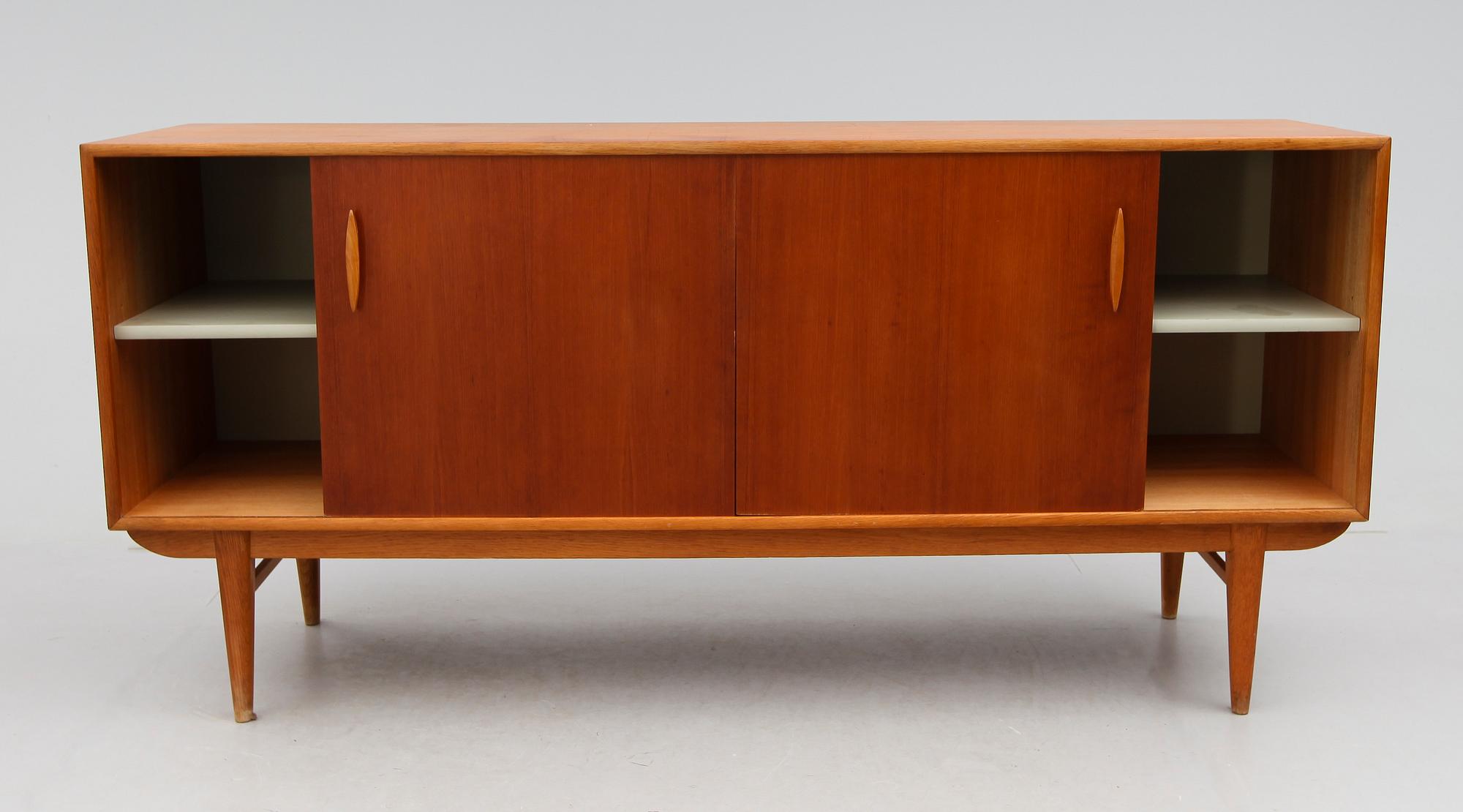 SIDEBOARD, 1900-talets andra hälft.