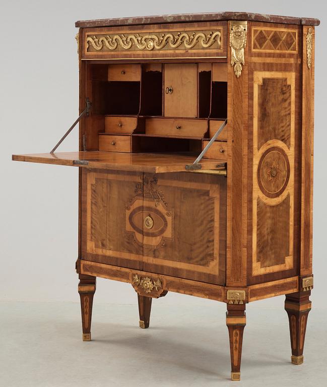 A Gustavian 18th century secretaire by Gottlieb Iwersson, master 1778.