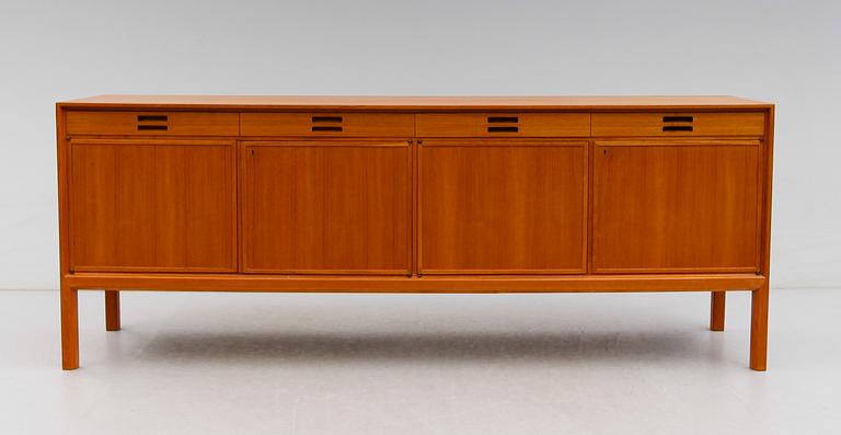 SIDEBOARD, Bertil Fridhagen, Bodafors, 1960-tal.