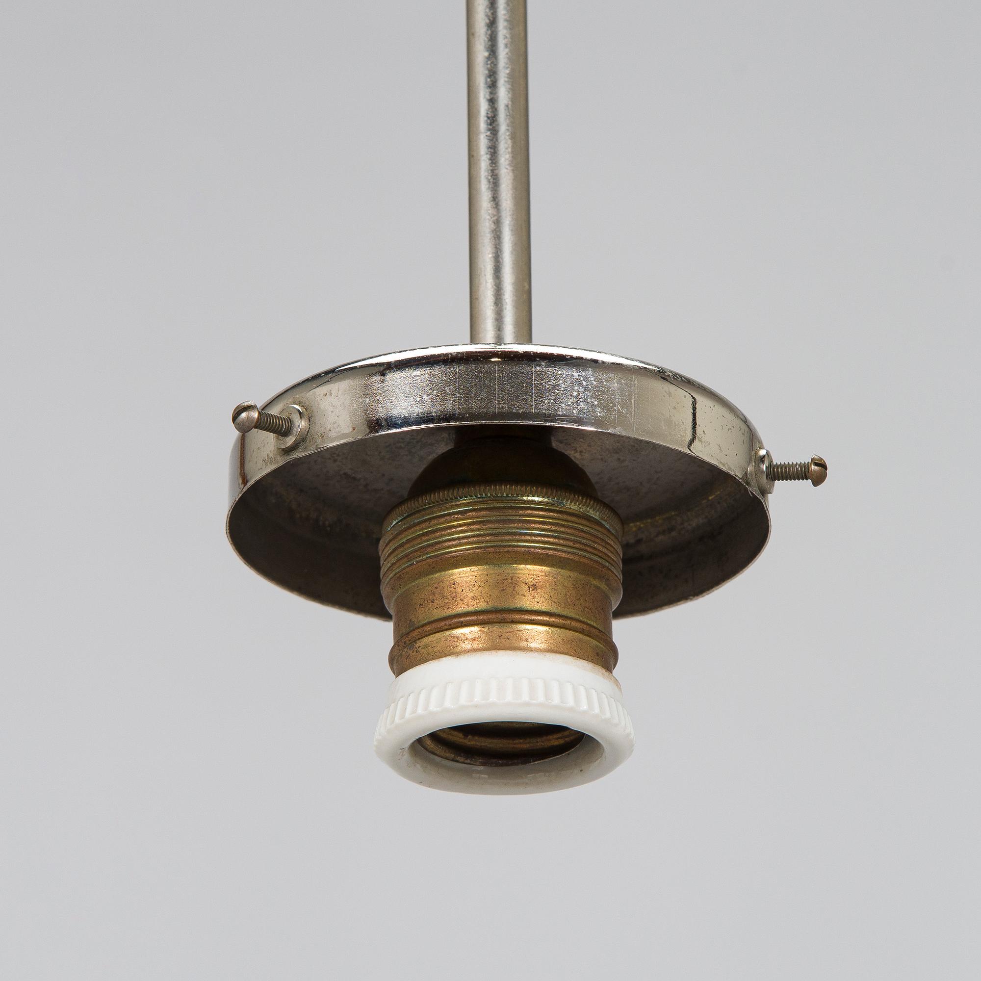 Paavo Tynell, kattovalaisin, malli 553 Taito 1930-luku.