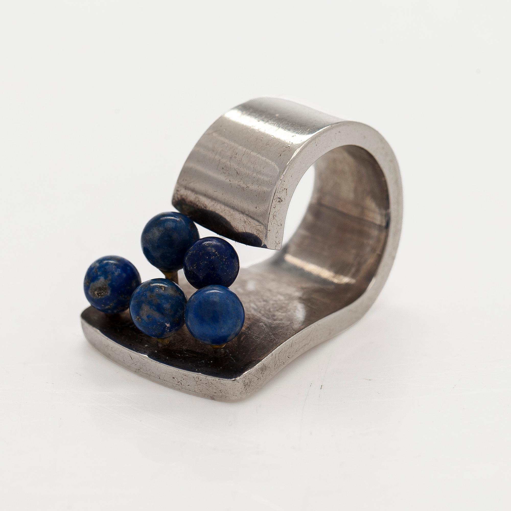 Pekka Piekäinen, ring, silver, lapis lazuli, Auran Kultaseppä, Åbo 1973.