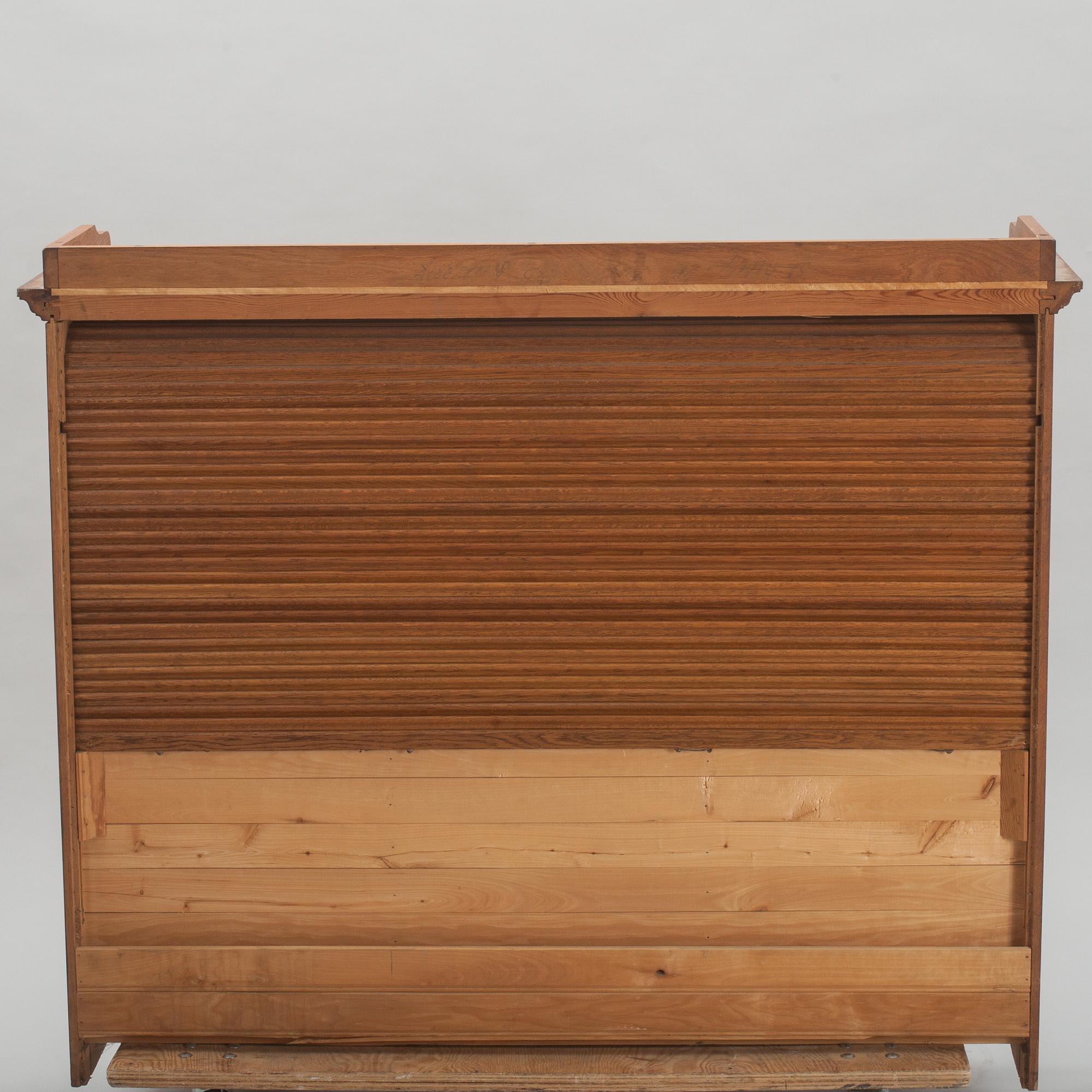 ARKIVSKÅP, 1900-talets första hälft.