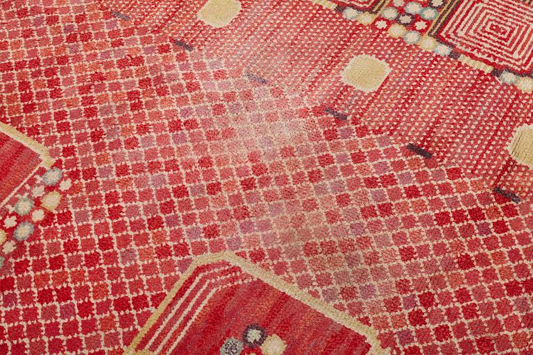 Barbro Nilsson, MATTO, "Krabban", knotted pile, ca 334 x 296 cm, signed AB MMF BN.