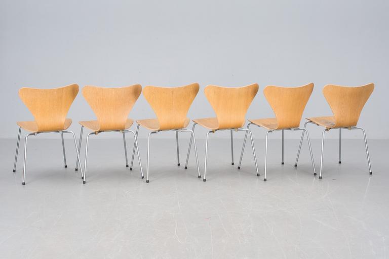 STOLAR, 6 st, "Sjuan", Arne Jacobsen för Fritz Hansen.
