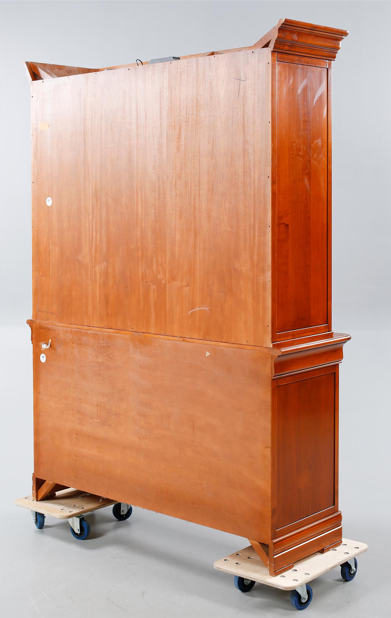 A cupboard designed by Louis Philippe for Selva, from late 20th century.