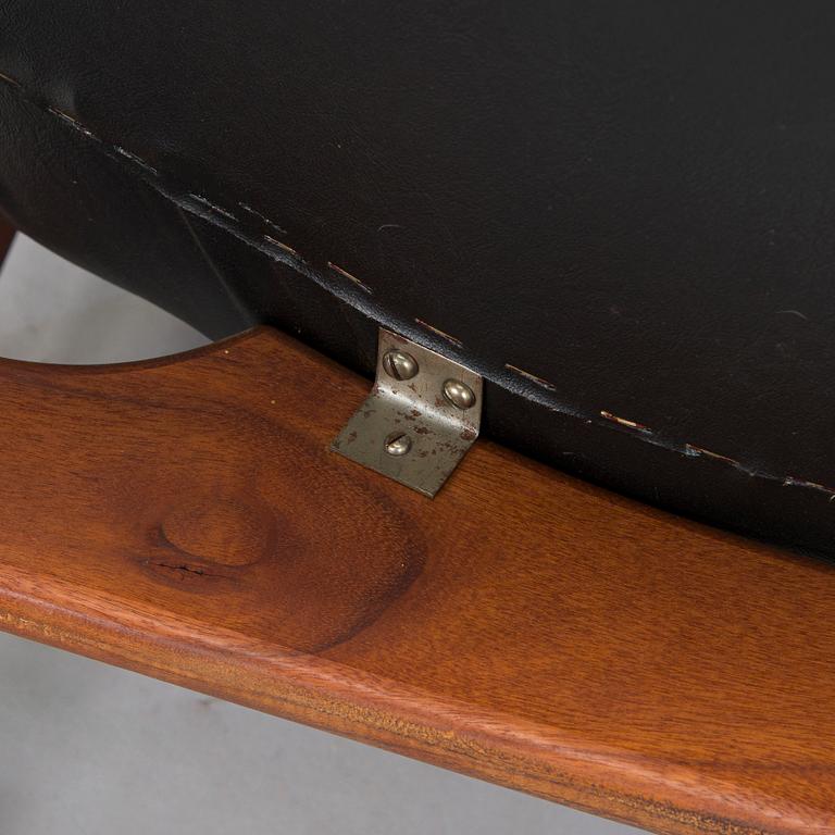 Carl Gustaf Hiort af Ornäs, nojatuoli, "Hamlet", Puunveisto Oy - Träsnideri Ab, 1960-luku.