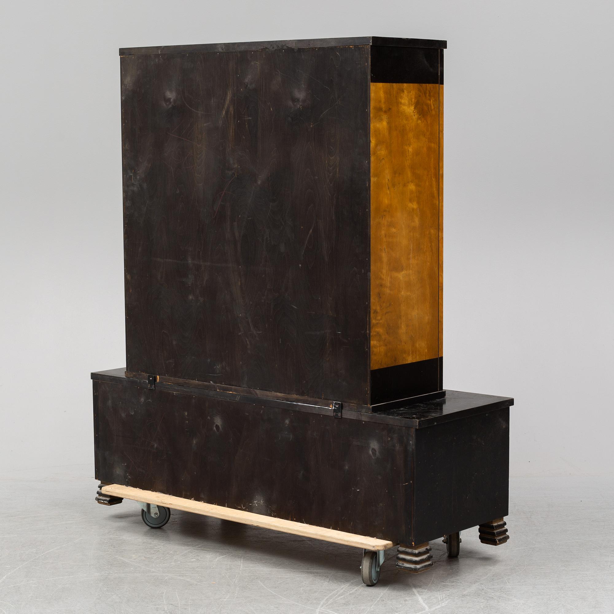 OTTO SCHULZ, a 1930's cabinet from Boet.