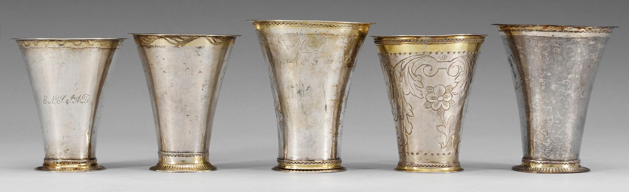 BÄGARE, 5 st, silver, olika mästare, Göteborg 1733-1771.