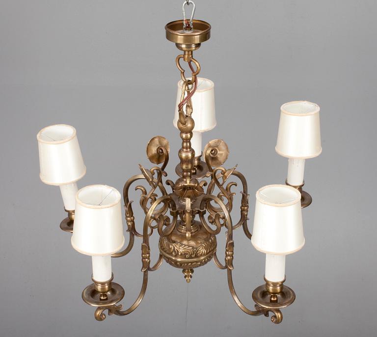 TAKKRONA, barockstil, 1900-talets första hälft. Höjd 67 cm.