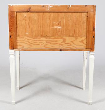 SEKRETÄR, gustaviansk stil, 1900-talets början.