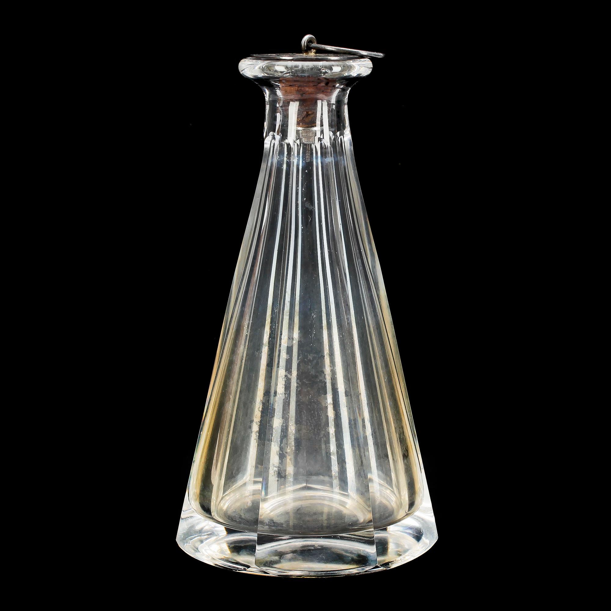 FLAKONG, glas och silver, proppen stämplad Wiwen Nilsson, Lund. 1953.