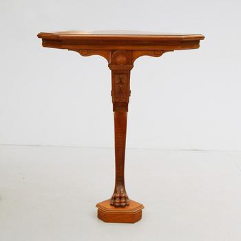 HÖRNKONSOLBORD, nyrenässans, sent 1800-tal.