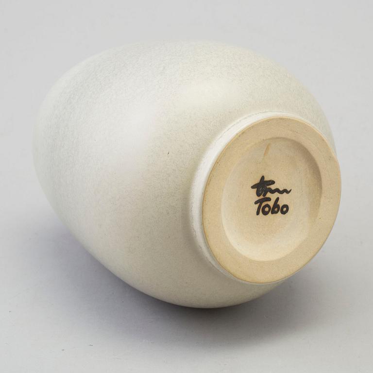 ERICH OCH INGRID TRILLER, vas, stengods, Tobo.