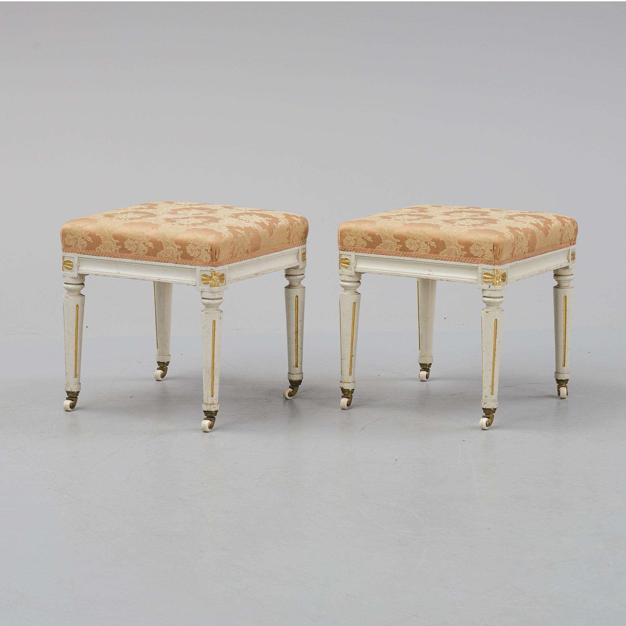 Taburetter, ett par, gustaviansk stil, 1800-talets slut.