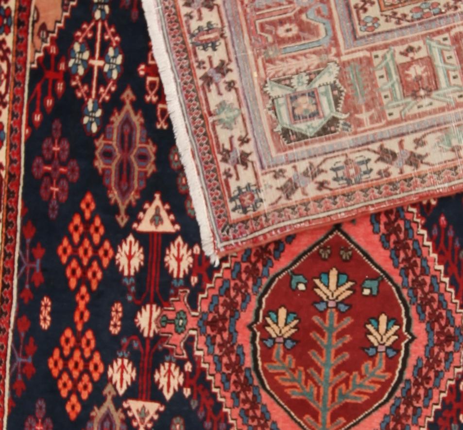 MATTA, orient, ca 370 x 241 cm.