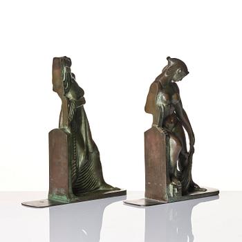 Axel Gute, a pair of Swedish Grace bronze bookends, Herman Bergman konstgjuteri, Stockholm 1920s.