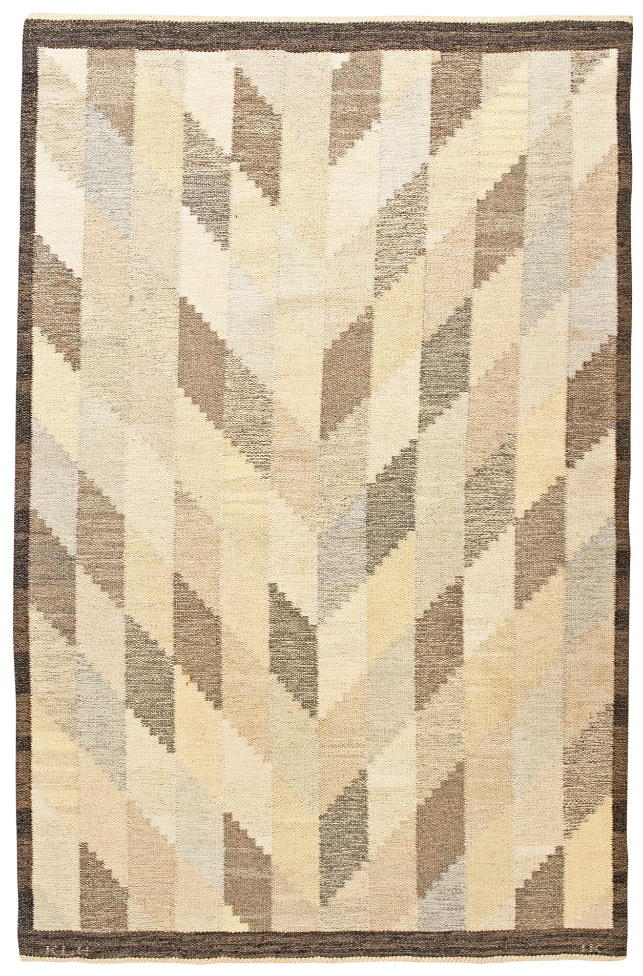 MATTA. Rölakan. 221,5 x 143 cm. Signerad KLH IK (Kristianstad/Kronobergs Läns Hemslöjd, Irma Kronlund).