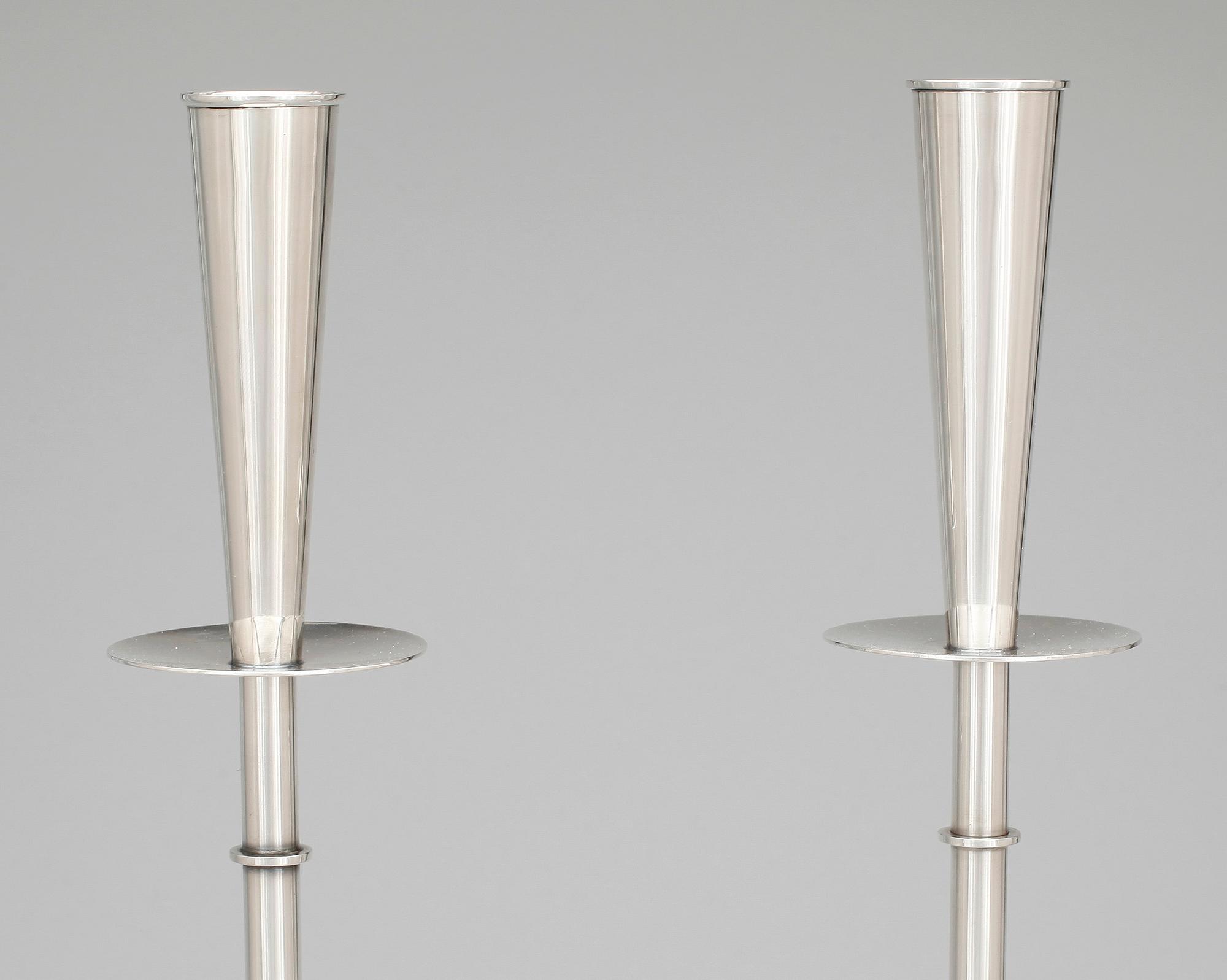 LJUSSTAKAR, ett par, silver, Tore Eldh, K&EC, Göteborg. 1962 samt 1966.