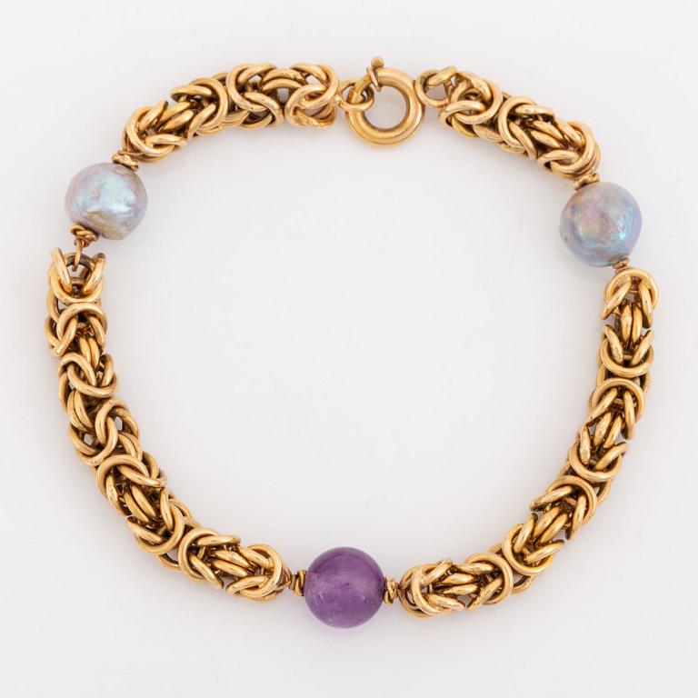 Gold, pearl and amethyst bracelet.