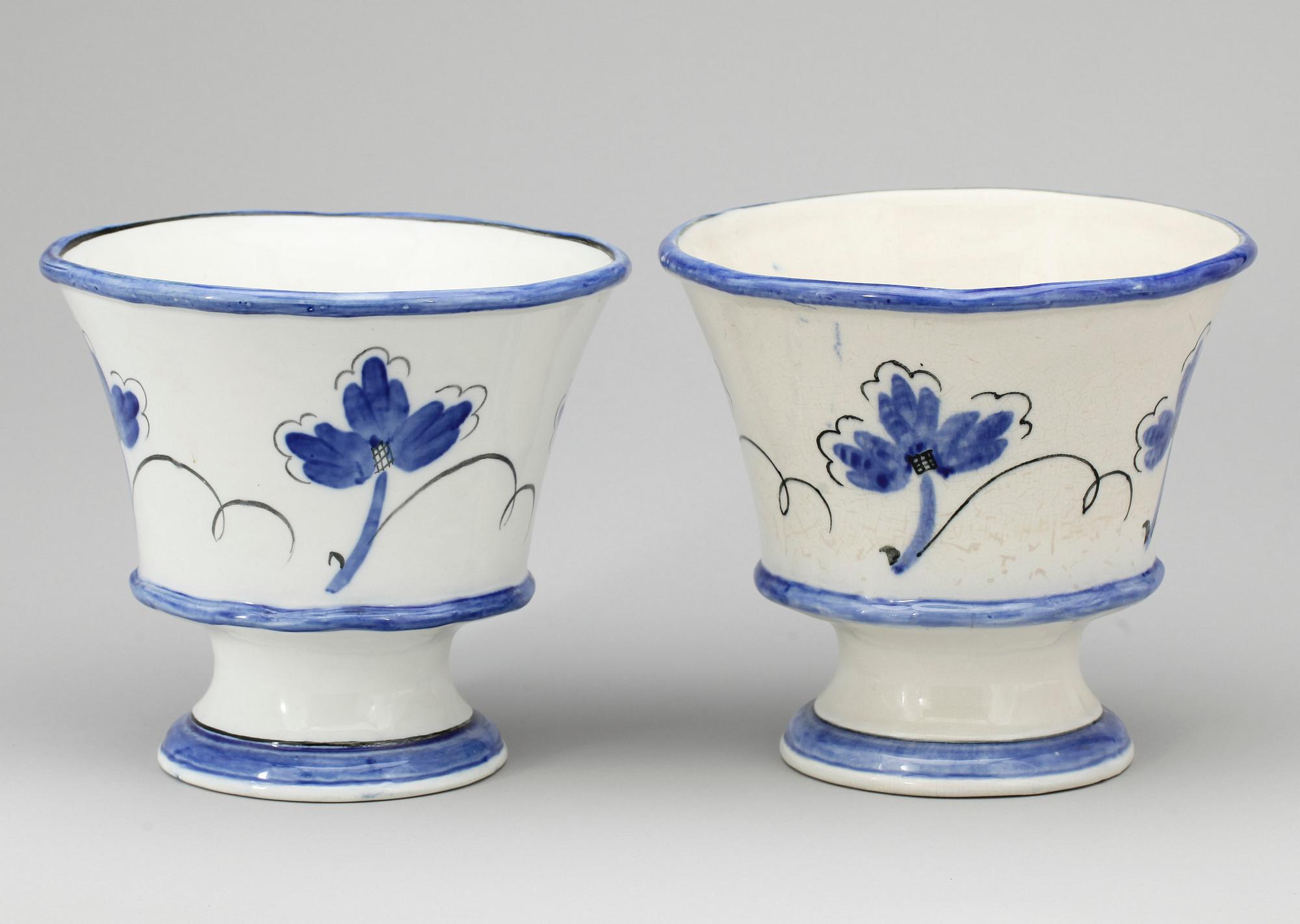 YTTERFODER, ett par, keramik, Wilhelm Kåge, Gustavsberg.