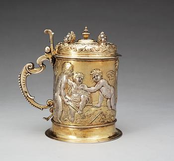 An important German 17th century parcel-gilt tankard, makers mark of Abraham Drentwett I, Augsburg 1645-1650.