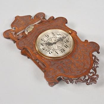 VÄGGPENDYL, jugend, 1900-talets första del.